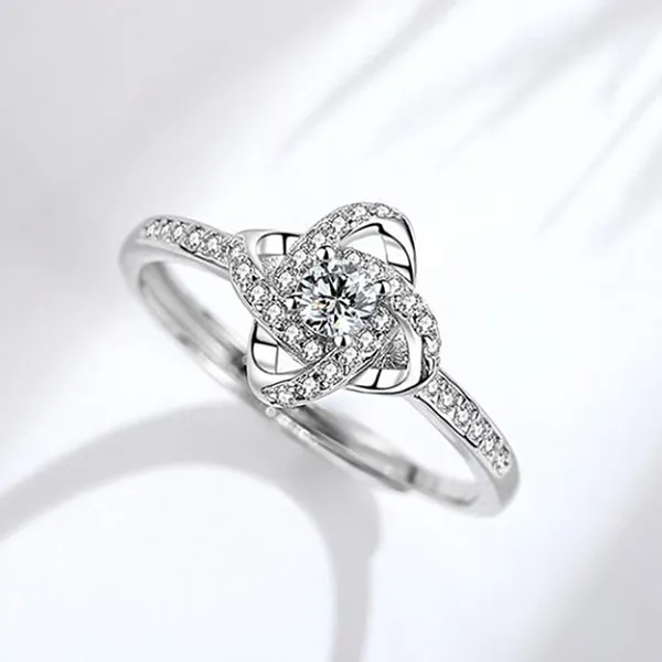 Nhẫn LiLi Jewelry Hình Cỏ Bốn Lá Đính Đá Cz Lili_372838 Màu Bạc