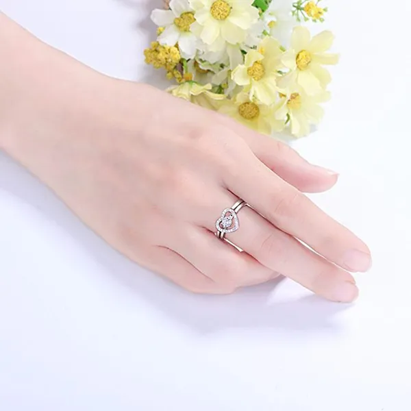 Nhẫn LiLi Jewelry Hình Trái Tim Đính Đá Cz Lili_744787 Màu Bạc