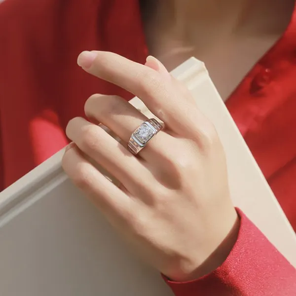 Nhẫn Nam LiLi Jewelry Đính Kim Cương Moissanite Moissanite Alger Lili_442514 Màu Bạc - Trang sức - Vua Hàng Hiệu