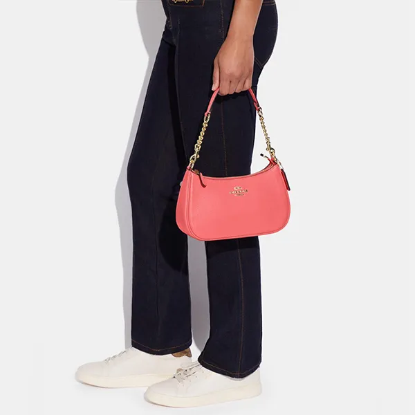 Túi Đeo Vai Coach Teri Shoulder Bag CA209 Màu Hồng