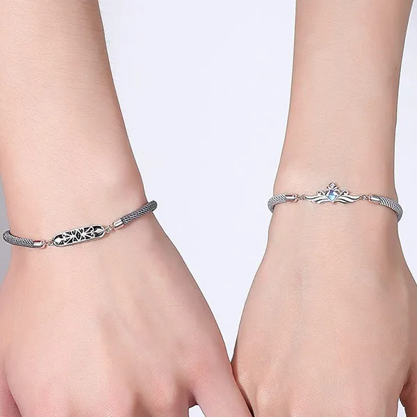 Vòng Đeo Tay Đôi LiLi Jewelry Đính Đá CZ Princess And Knight Lili_665879 Màu Xám/Trắng - Trang sức - Vua Hàng Hiệu