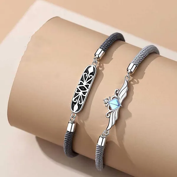 Vòng Đeo Tay Đôi LiLi Jewelry Đính Đá CZ Princess And Knight Lili_665879 Màu Xám/Trắng - Trang sức - Vua Hàng Hiệu