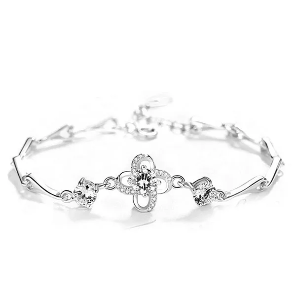Vòng Đeo Tay LiLi Jewelry Cỏ Bốn Lá Edana Đính Đá CZ Lili_955639 Màu Bạc