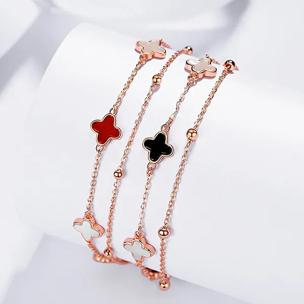 Vòng Đeo Tay LiLi Jewelry Hình Cỏ Bốn Lá Lili_527629 Màu Vàng Hồng Mặt Trắng Đen