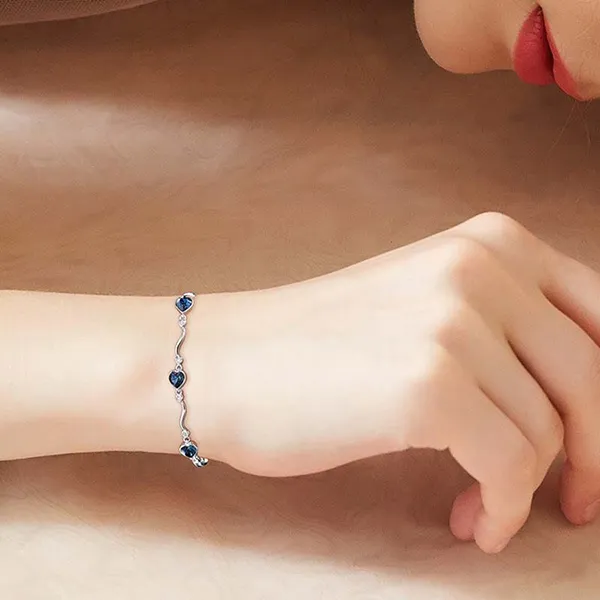 Vòng Đeo Tay LiLi Jewelry Hình Trái Tim Đính Đá Swarovski Lili_871167 Màu Bạc Xanh - Trang sức - Vua Hàng Hiệu