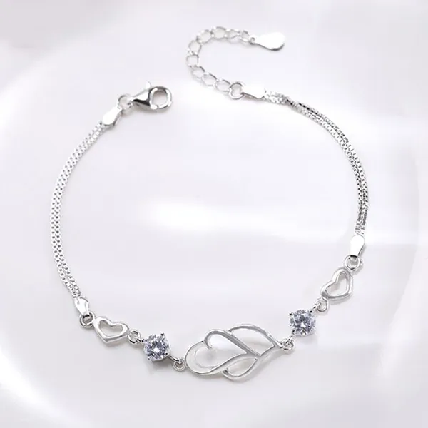 Vòng Đeo Tay LiLi Jewelry Hình Trái Tim Đính Đá CZ Lili_991484 Màu Bạc