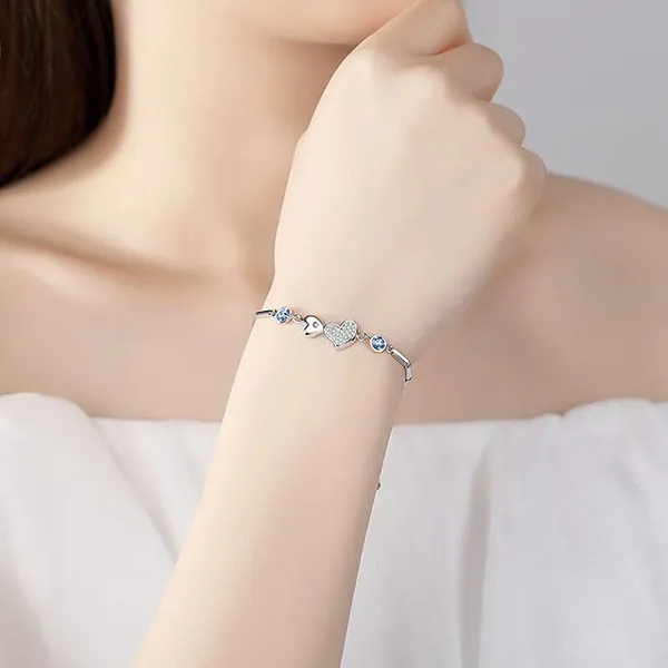 Vòng Đeo Tay LiLi Jewelry Hình Trái Tim Đính Đá Swarovski Lili_364945 Màu Bạc Xanh