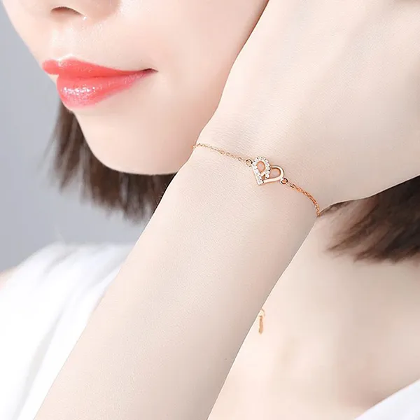 Vòng Đeo Tay LiLi Jewelry Hình Trái Tim Heart To Heart Đính Đá CZ Lili_919238 Màu Vàng Hồng - Trang sức - Vua Hàng Hiệu
