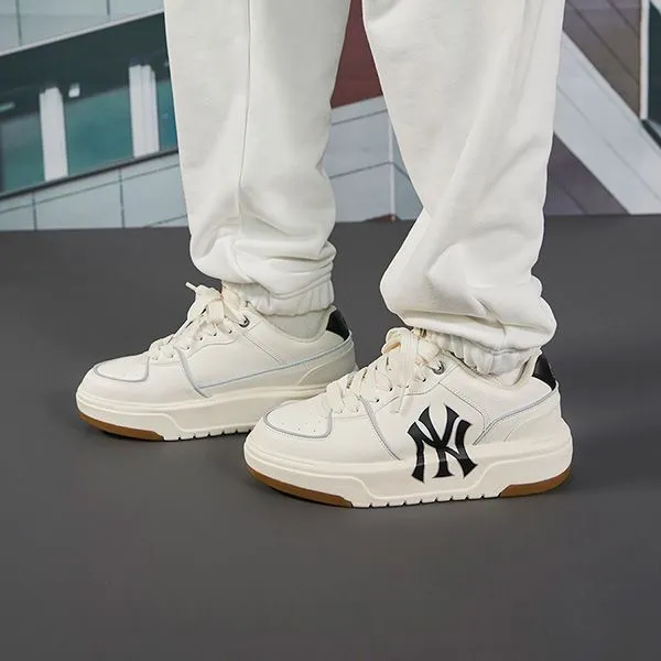 Giày Thể Thao MLB Chunky Liner New York Yankees 3ASXCA12N-50IVS Màu Trắng Size 270