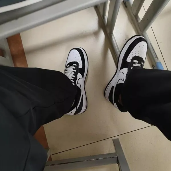Giày Thể Thao Nike Air Force 1 Low '07 LV8 Panda DX3115-100 Màu Đen Trắng Size 44