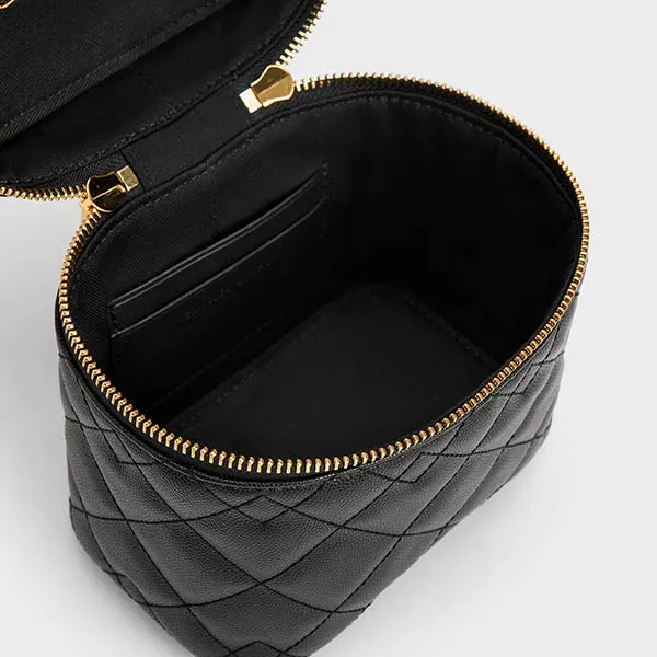 Túi Đeo Chéo Nữ Charles & Keith CNK Nezu Quilted Boxy Bag Black CK2-80271114 Màu Đen