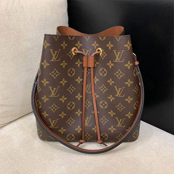 Shop Louis Vuitton NOE Monogram Leather Small Shoulder Bag Logo by Mau.loa