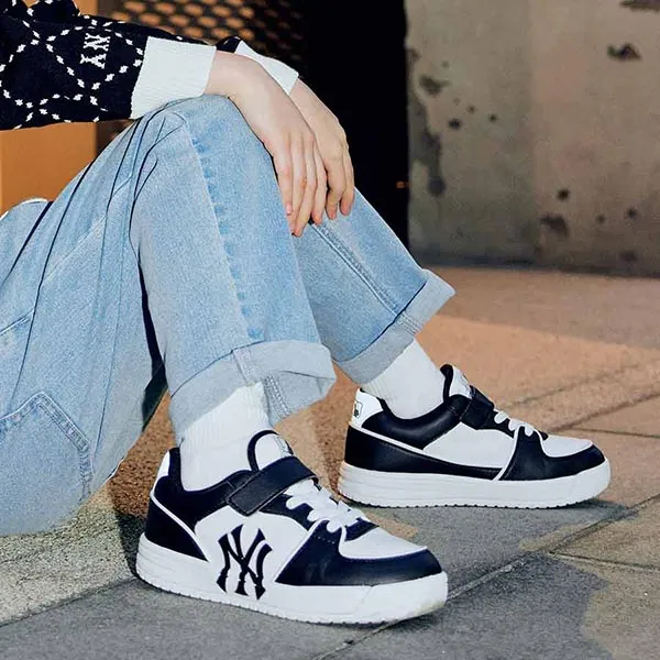 Giày Thể Thao Trẻ Em MLB Kids Chunky Liner New York Yankees 7ASXCA13N-50BKS Màu Đen Trắng