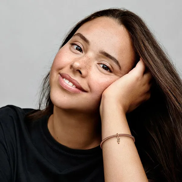 Hạt Vòng Charm Pandora Letter F Script Alphabet Dangle Charm 782532C01 Màu Vàng Hồng