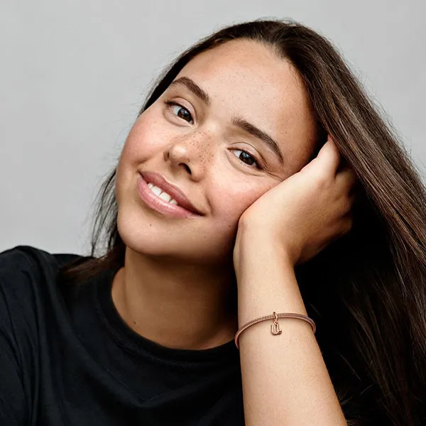 Hạt Vòng Charm Pandora Letter U Script Alphabet Dangle Charm 782479C01 Màu Vàng Hồng