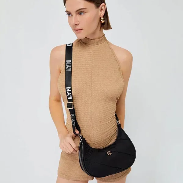 Túi Đeo Chéo Lyn Mackencie Shoulder Bags LL23CBF043 Màu Đen