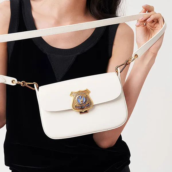 Túi Đeo Vai Charles & Keith CNK Judy Hopps Metallic Accent Shoulder Bag Chalk 50271098 Màu Trắng