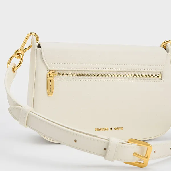 Túi Đeo Vai Charles & Keith CNK Judy Hopps Metallic Accent Shoulder Bag Chalk 50271098 Màu Trắng