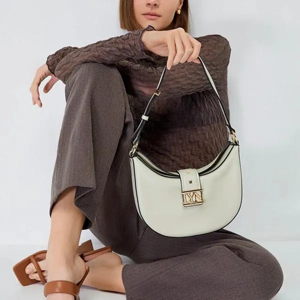 Túi Đeo Vai Lyn Cedar M Shoulder Bags LL23CBS062 Màu Xanh Nhạt