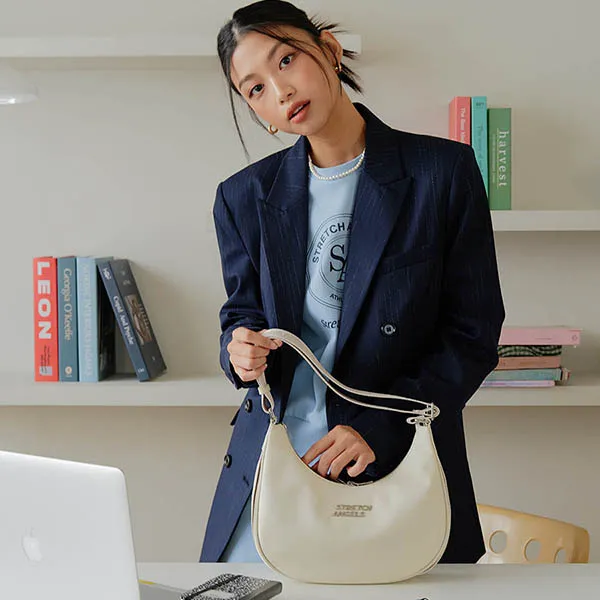 Túi Đeo Vai Stretch Angels Big City Hobo Bag A-22F-SWBG02225-CRS Màu Trắng