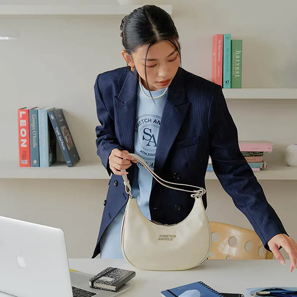 Túi Đeo Vai Stretch Angels Big City Hobo Bag A-22F-SWBG02225-CRS Màu Trắng