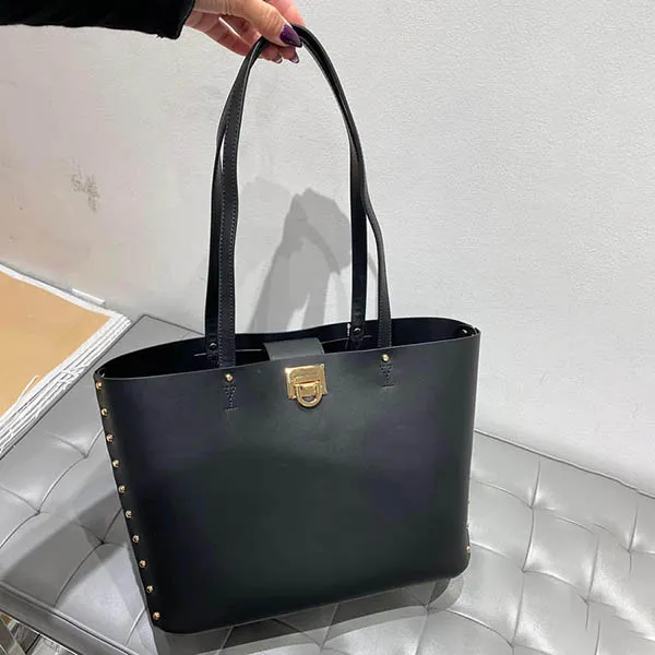 Túi Tote Michael Kors MK Hattan Màu Đen