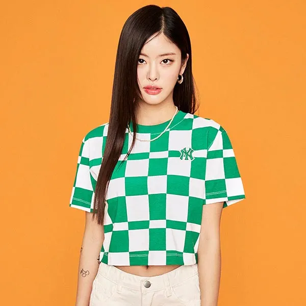 Áo Croptop Nữ MLB Kẻ Caro New York Yankees Tshirt 3FTSO0333-50GND Màu Xanh Trắng Size XS