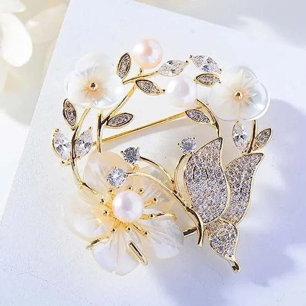 Cài Áo Meri Vòng Hoa Xà Cừ Sang Trọng BR467 Màu Trắng Vàng