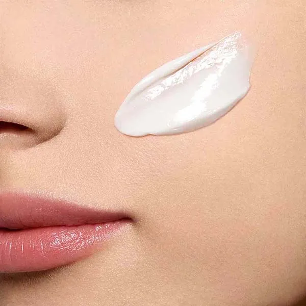 Kem Dưỡng Đêm Trẻ Hóa Da Chuyên Sâu Cho Làn Da Tuổi 45+ Clarins Super Restorative Night Cream 50ml
