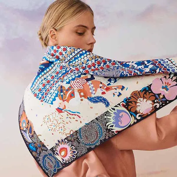 Khăn Hermès Costume De Fete Scarf 90 Noir / Crème / Bleu Phối Màu