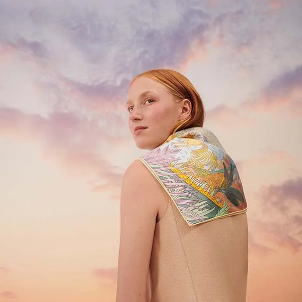 Khăn Hermès Le Carnaval Des Animaux Scarf 90 Aqua / Vert / Jaune Phối Màu