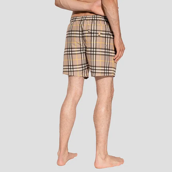 Quần Short Burberry Beige Martin Check Printed 8053934 Phối Màu Size M