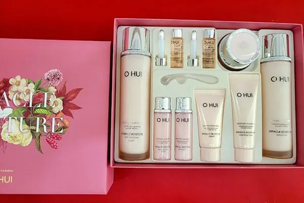 Set Dưỡng Da Trắng Hồng Ohui Miracle Moisture Set 9 Món
