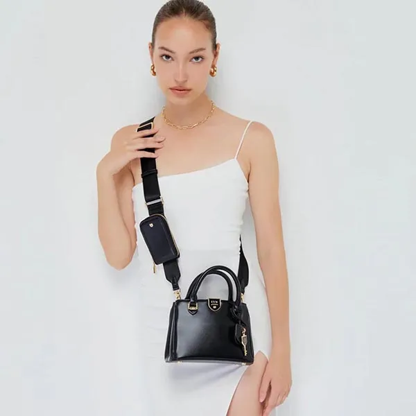 Túi Đeo Chéo Lyn Astraea Top Handle S Handbags LL23CBF168 Màu Đen