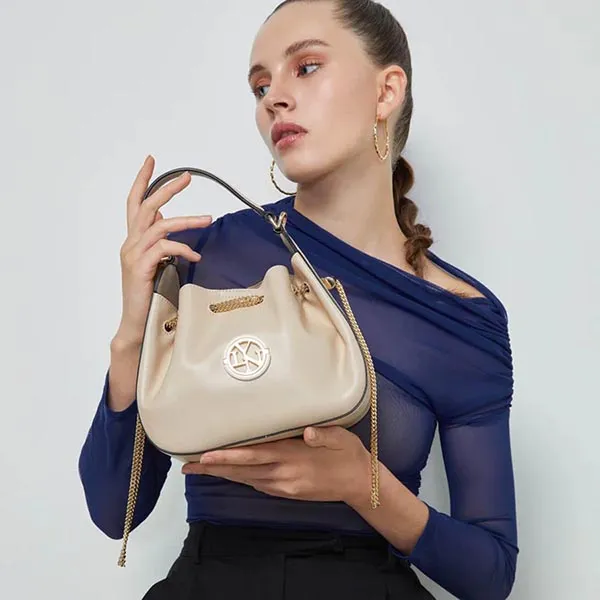 Túi Đeo Chéo Lyn Ursa Bucket Bags LL23CBF012 Màu Be