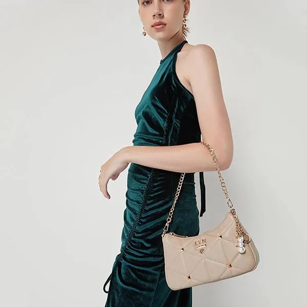 Túi Đeo Vai Lyn Tricia Amused Shoulder Bags LL22CBS184 Màu Nâu Nhạt