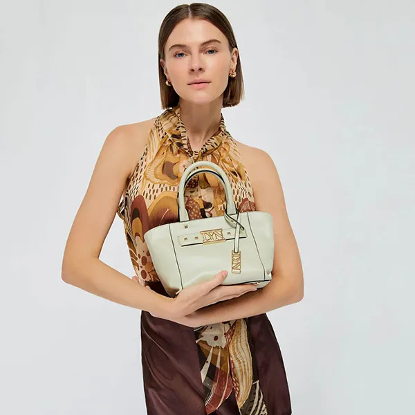 Túi Xách Tay Lyn Cedar S Tote Bags LL23CBS059 Màu Xanh Lá Nhạt