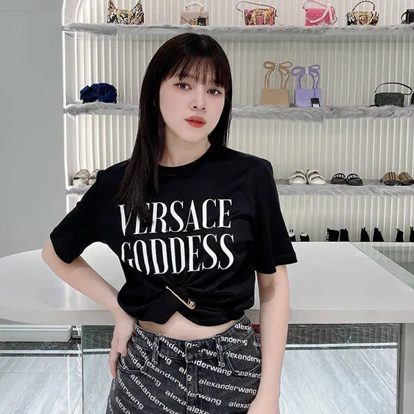 Áo Croptop Nữ Versace Black With Logo Printed 1009137 1A06529 1B000 Màu Đen - Thời trang - Vua Hàng Hiệu