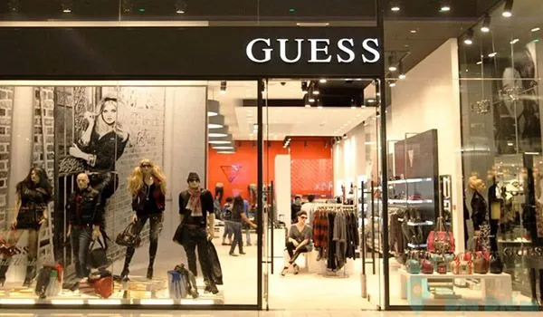 Đồng Hồ Nữ Guess G75511M Màu Bạc