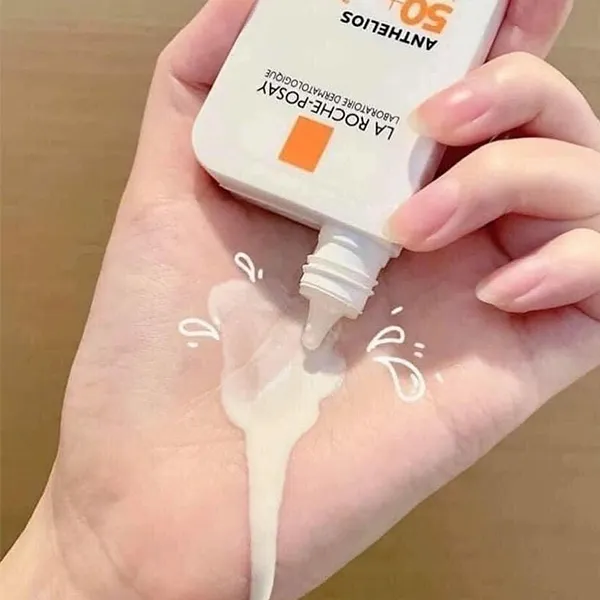 Kem Chống Nắng Dành Cho Da Dầu La Roche-Posay Anthelios UVmune 400 Fluid Oil Control SPF50+ 50 ml - Kem chống nắng - Vua Hàng Hiệu