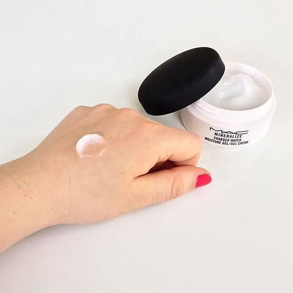 Kem Dưỡng Ẩm MAC Mineralize Charged Water Moisture 50ml - Mỹ phẩm - Vua Hàng Hiệu