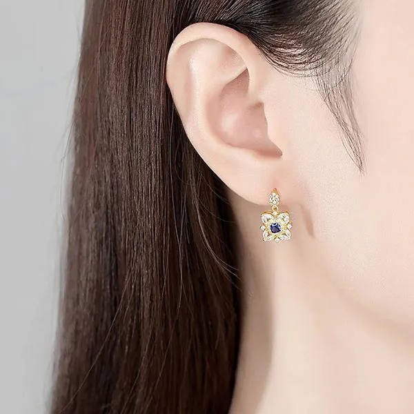 Khuyên Tai Nữ Kya Jewel Mặt Vuông Nhụy Đá Xanh Trong Lành E266 Màu Vàng - 1