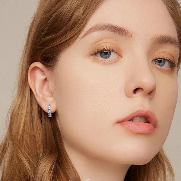 Khuyên Tai Nữ Kya Jewel Twisty Đá CZ Xanh E166 Màu Bạc Phối Xanh