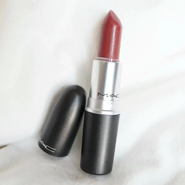 Son MAC Satin Lipstick 820 Retro Màu Đỏ Đất 3g