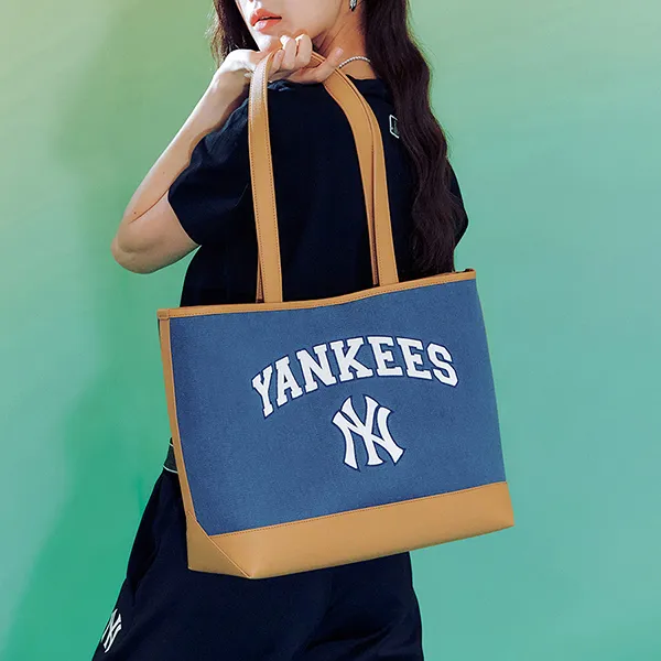 Túi Tote MLB Varsity New York Yankees 3AORL103N-50INS Màu Xanh Nâu