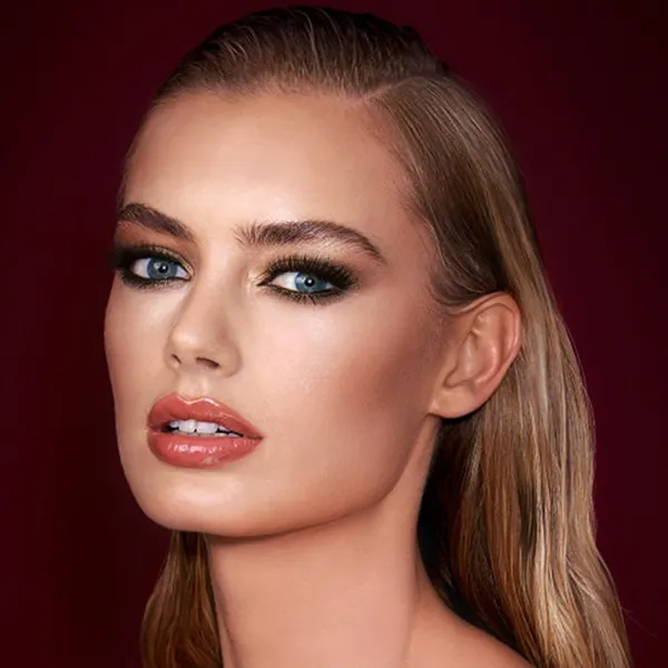 Phấn Má Hồng Charlotte Tilbury Cheek To Chic Tone Màu First Love 8g - Trang điểm - Vua Hàng Hiệu