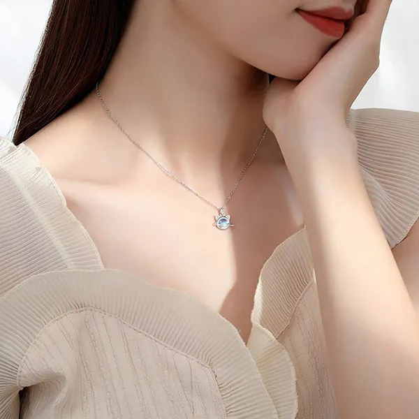 Dây Chuyền Nữ Lili Jewelry Đính Pha Lê Aurora Mèo Mặt Trăng LILI_466218 Màu Bạc - Trang sức - Vua Hàng Hiệu