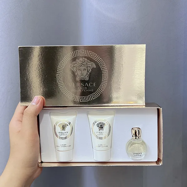 Set Nước Hoa Nữ Versace Eros Pour Femme Set 3 Món (Eros Pour Femme EDP 5ml + Dưỡng Thể 25ml + Sữa Tắm 25ml)