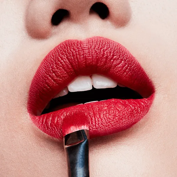 Son MAC Matte Lipstick New Year Shine Russian Red Màu Đỏ Cổ Điển 3g