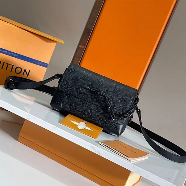 Shop Louis Vuitton 2024 SS M81746 Steamer Wearable Wallet (M81746) by  ElmShoesStyle